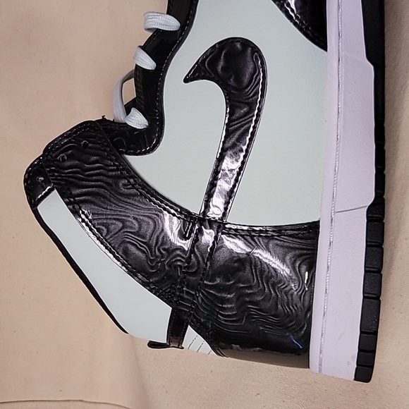 Nike. Dunk Hi. "Barely green". The NBA All Star Game in Indianapolis edition. 14 - Picture 13 of 16